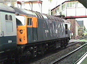 Class 26 26014 Broughty Ferry station