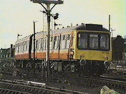 Class 107 DMU 429 departing Dundee