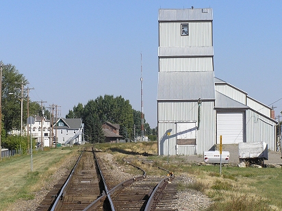 Okotoks grain elevator