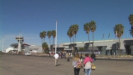 Windhoek, Hosea Kutako Airport