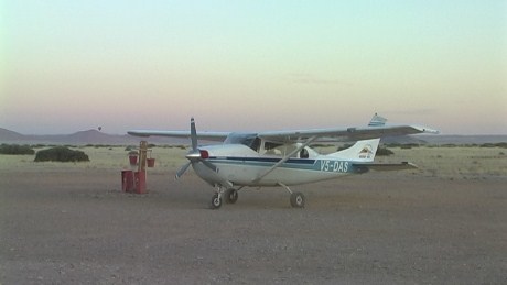 Cessna 210 V5-DAS at Geluk Airfield