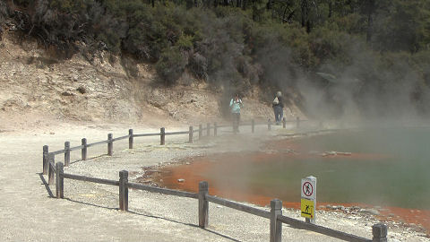 Champagne Pool, Wai-o-tapu Thermal Wonderland