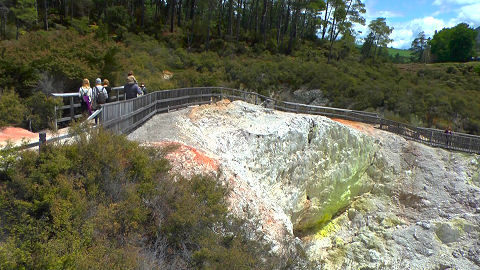 Devil's Bath, Wai-o-tapu Thermal Wonderland