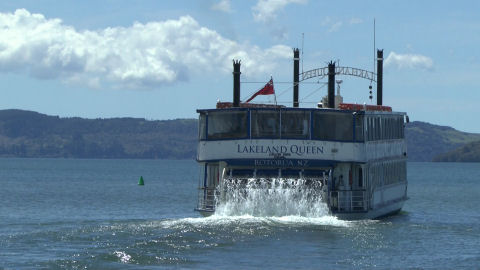 LAKELAND QUEEN sternwheeler, Lake Rotorua