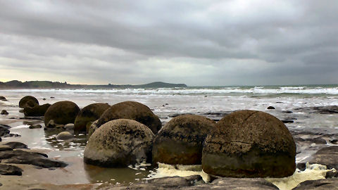 Moeraki Boulders