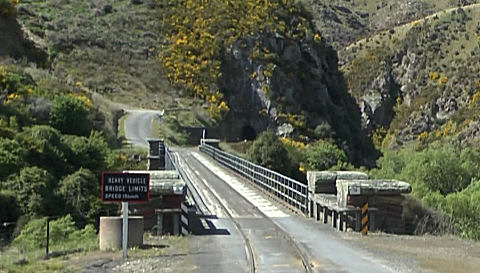 Hindon Road Combined Road and Rail Bridge