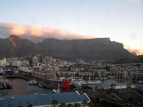 Table Mountain with table cloth