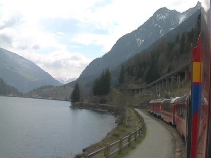 Lake Poschiavo Rätische Bahn Bernina Express