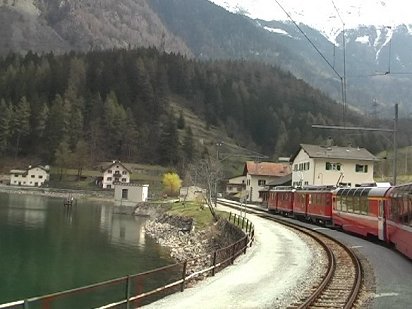 Lake Poschiavo Rätische Bahn Bernina Express