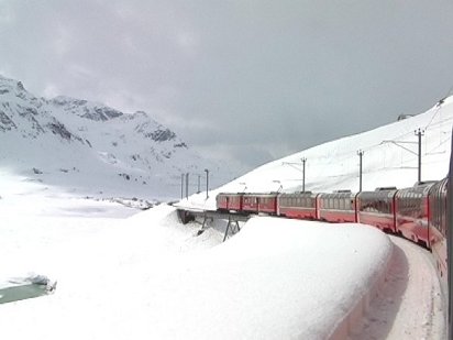Rätische Bahn Bernina Express in th Alps