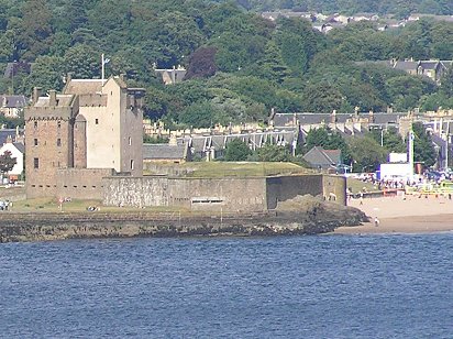 Broughty Castle from Tayport