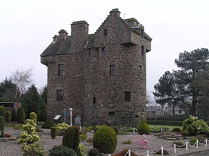 Claypotts castle Dundee