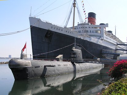 Soviet Foxtrot submarine and RMS QUEEN MARY, Long Beach